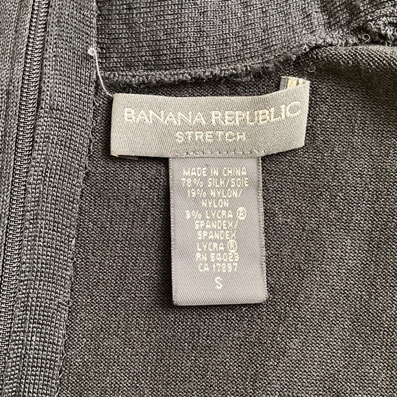 Banana Republic Stretch Sleeveless Turtleneck w/ Beaded Neckline - Picture 8 of 8